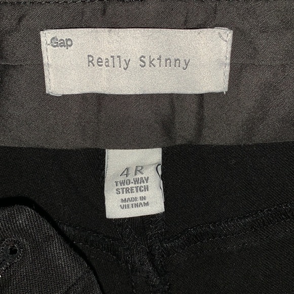 GAP really skinny, size 4 R. Black. Good fit - Picture 9 of 13